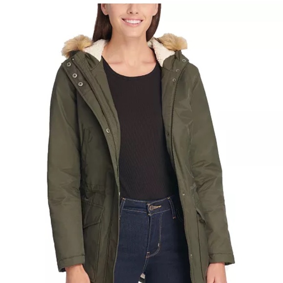 Levi’s Women's Hooded Fishtail Parka With Faux-Fur Trim Olive / Military Green S - Picture 6 of 13